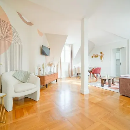 Haussmannien 16eme Apartamento